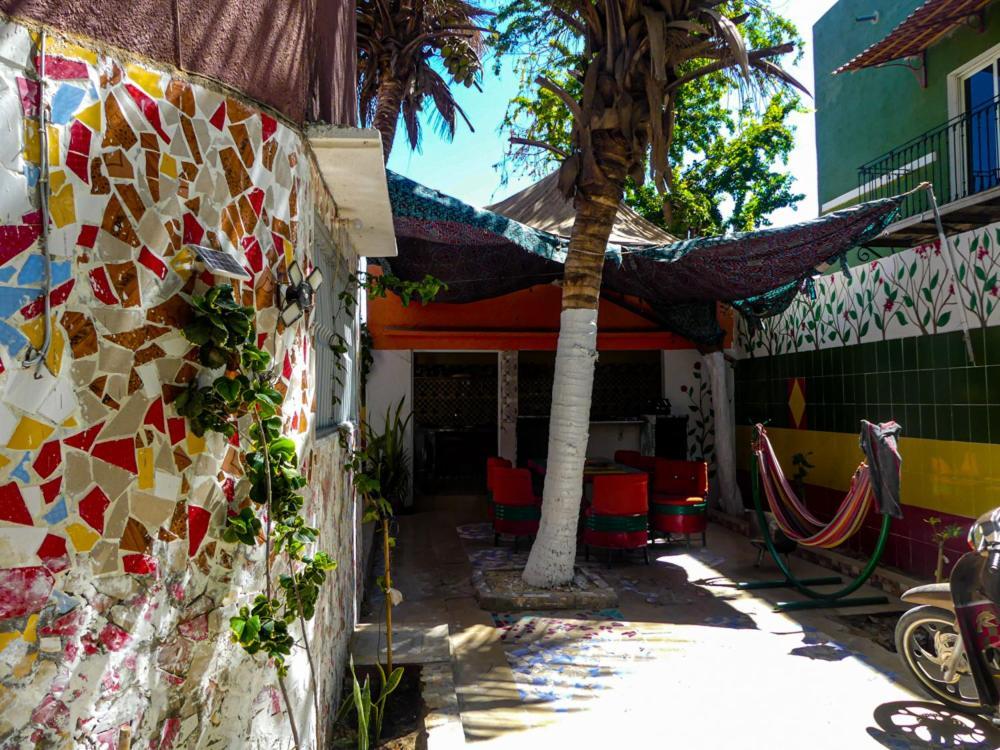 Chez Sofia Hotel Сент Луис Екстериор снимка